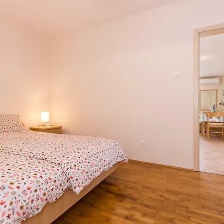 Apartment Marta