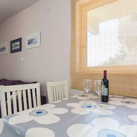 Apartment Marta *
